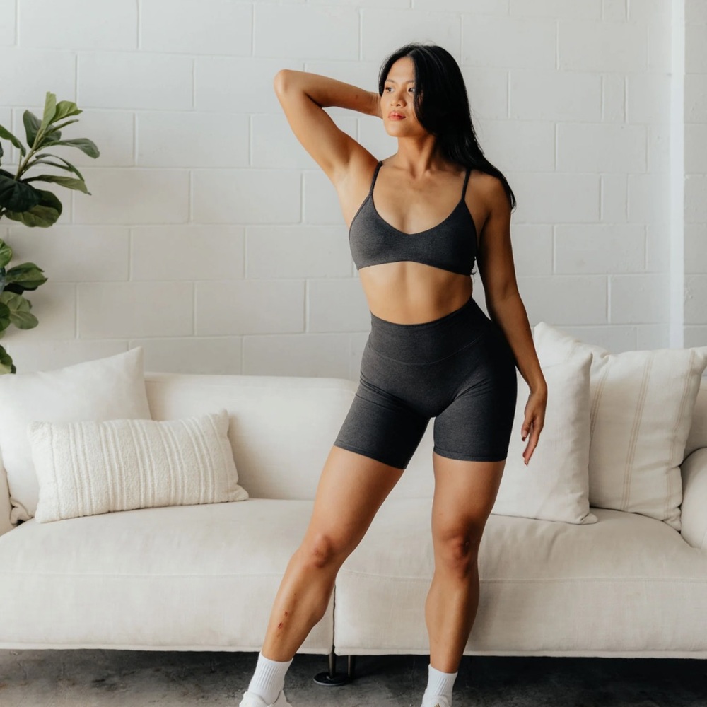Ptula bare pro short